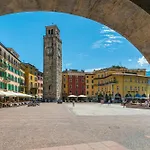 Riva Centro Apartment - Happy Rentals
